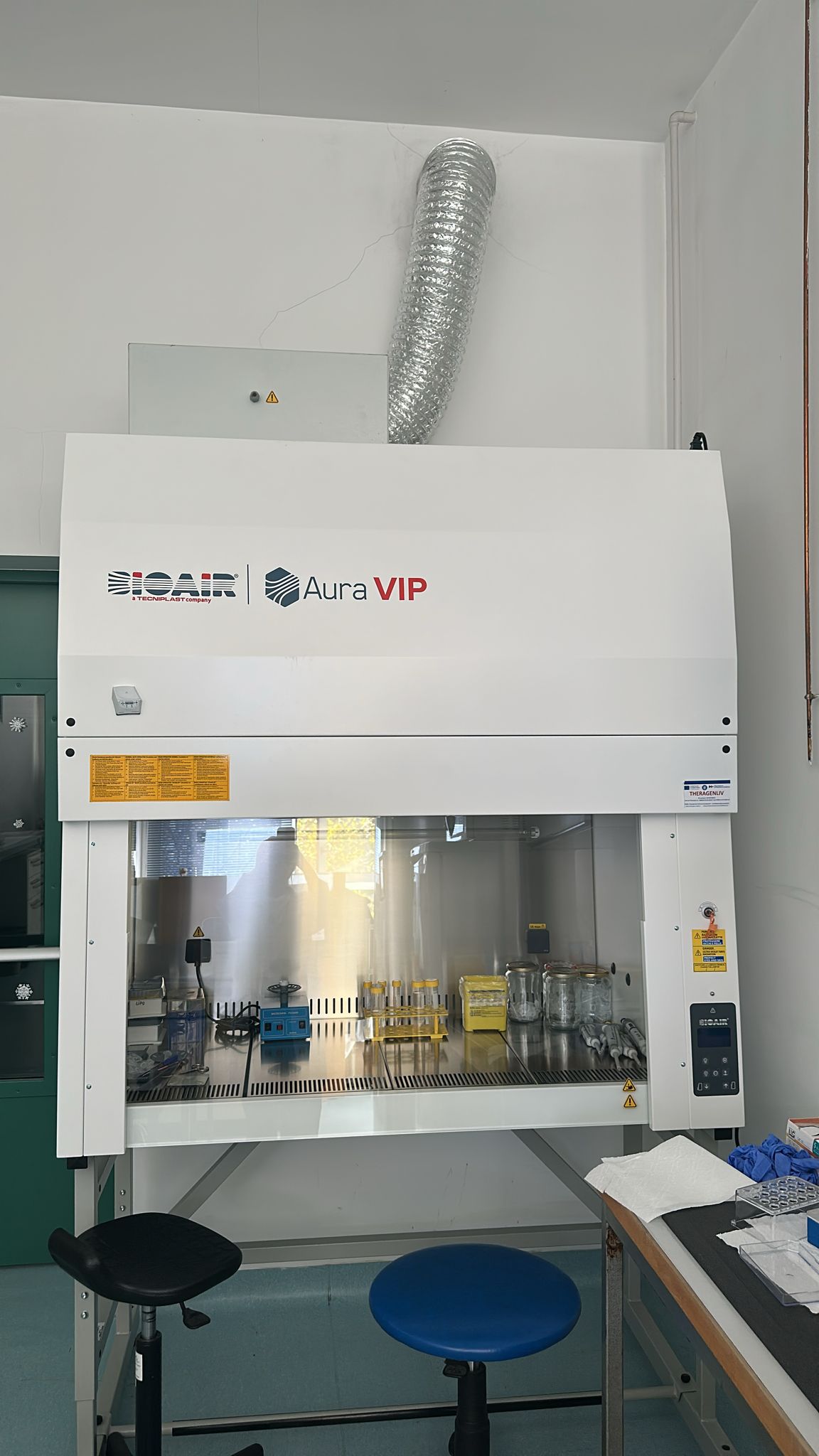 PCR hood